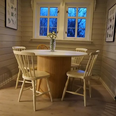 House In Oppstryn Ferienhaus