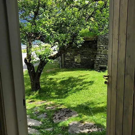 House In Oppstryn *